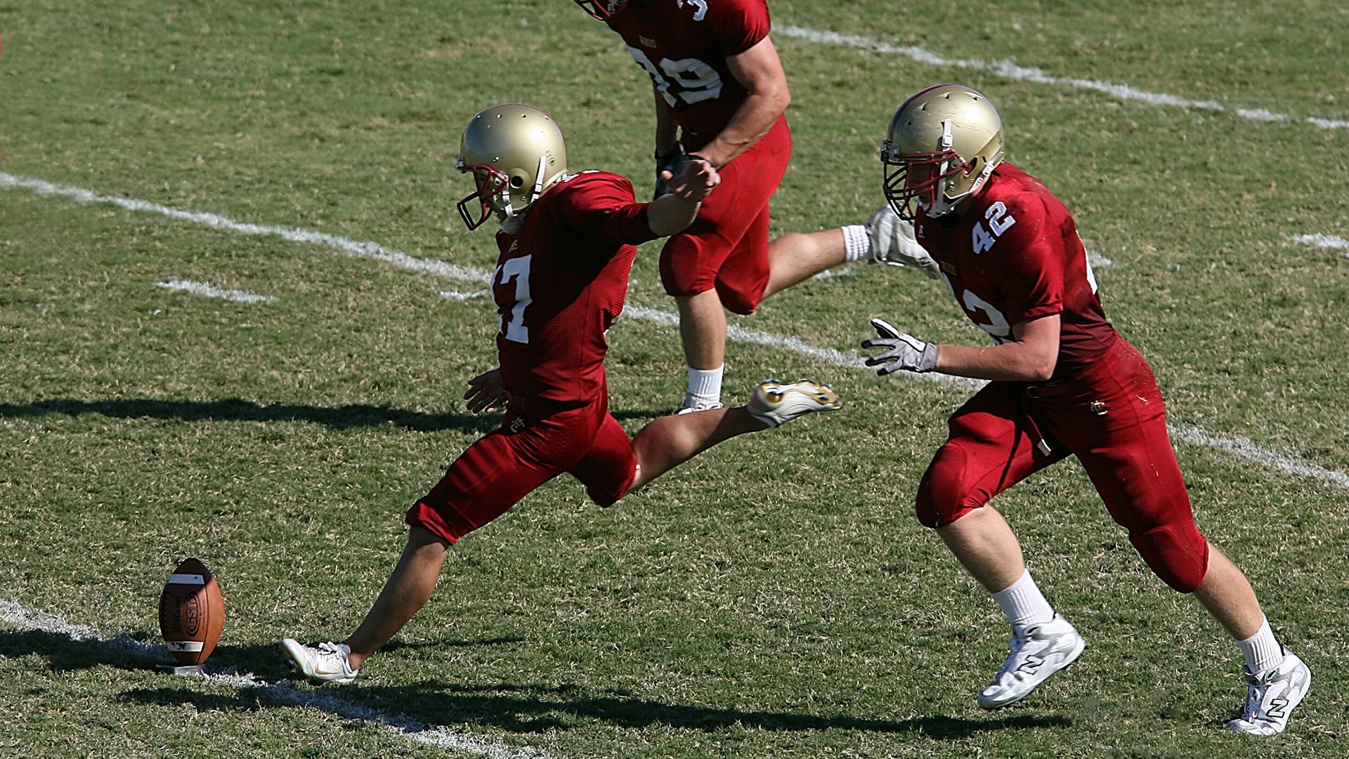 开云体育官方网站登陆-曼城3-1击败伯恩茅斯，距榜首6分！哈兰德单刀双响，10轮打进13球，曼城买哈兰德